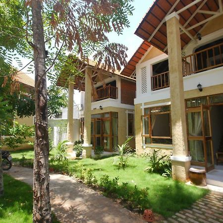 Coconut Garden Mui Ne Villa Exterior photo