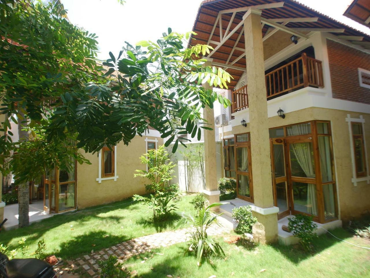 Coconut Garden Mui Ne Villa Exterior photo