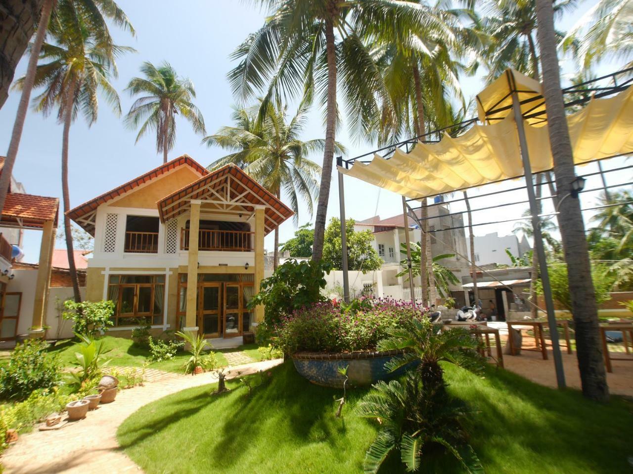 Coconut Garden Mui Ne Villa Exterior photo