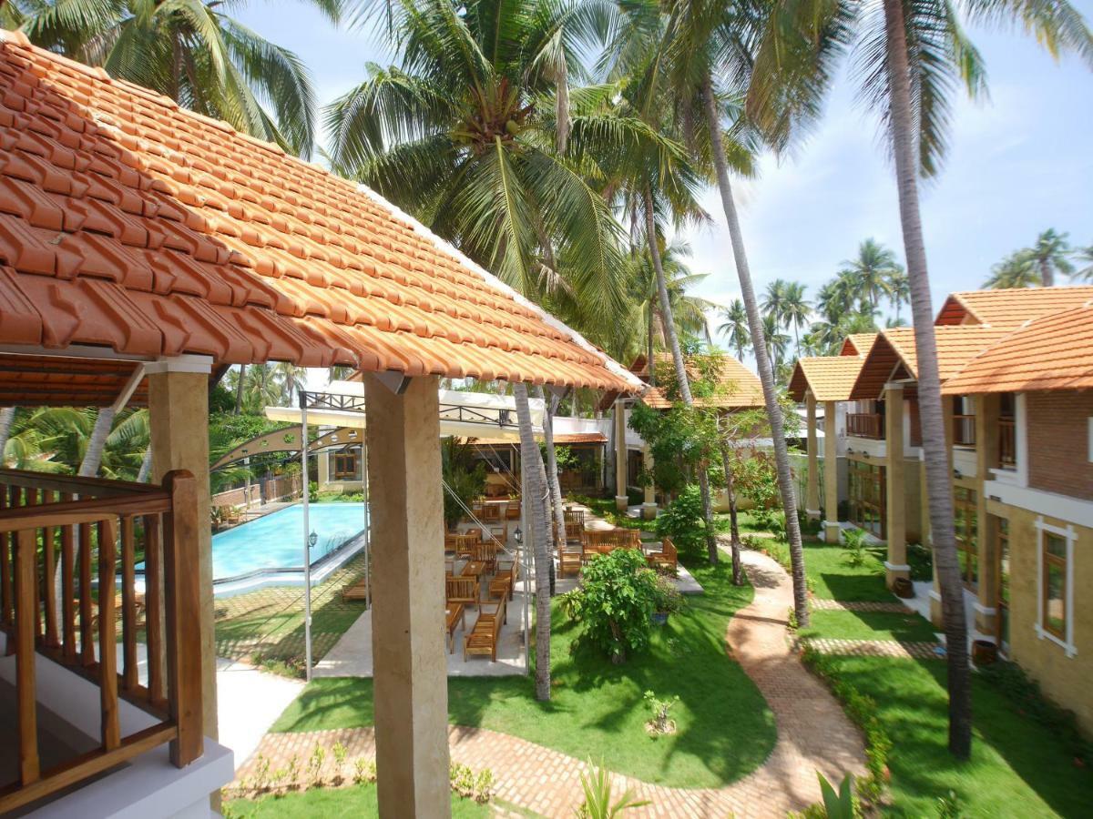 Coconut Garden Mui Ne Villa Exterior photo